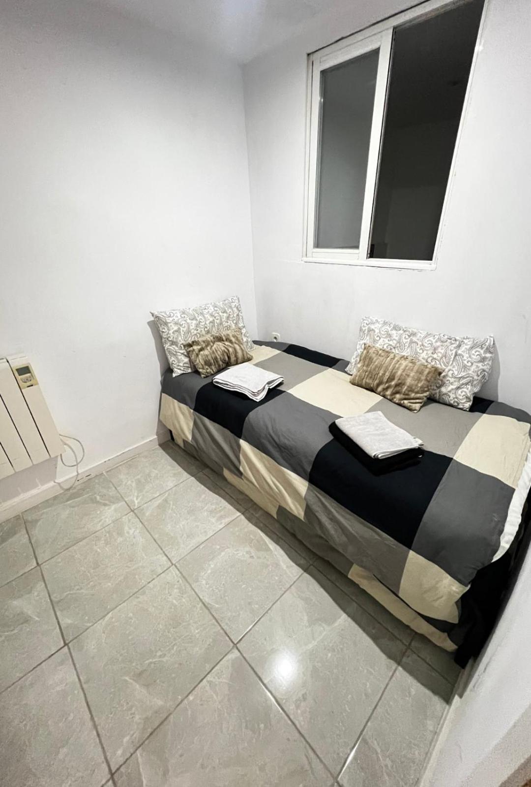 Апартаменти Apartamento Centrico Economico En Berga P1 Екстер'єр фото