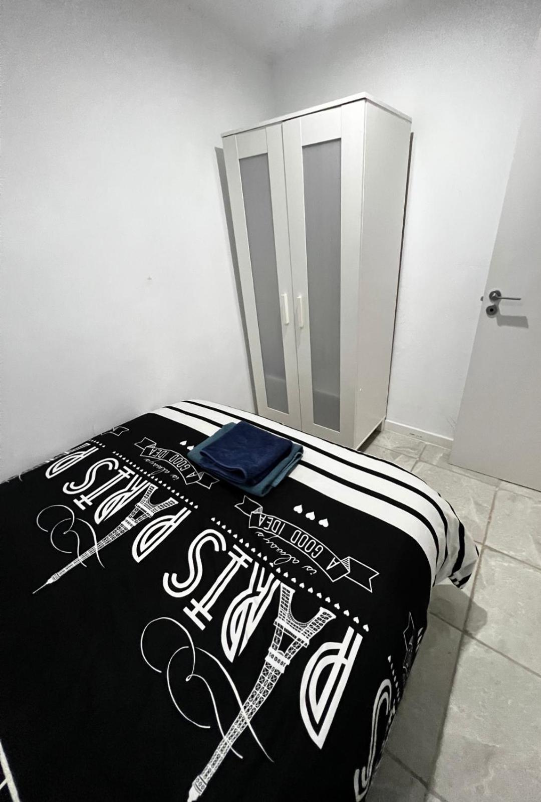 Апартаменти Apartamento Centrico Economico En Berga P1 Екстер'єр фото